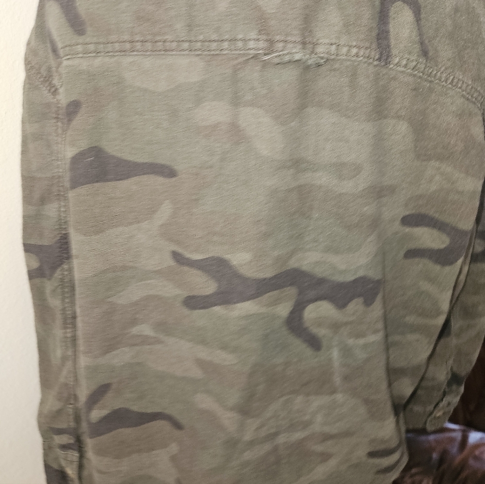 Time & Tru Womans Lightweight Jacket Size L (12-14) - Picture 5 of 11